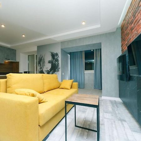 Appartement 7 Вулиця Саксаганського à Kiev Extérieur photo