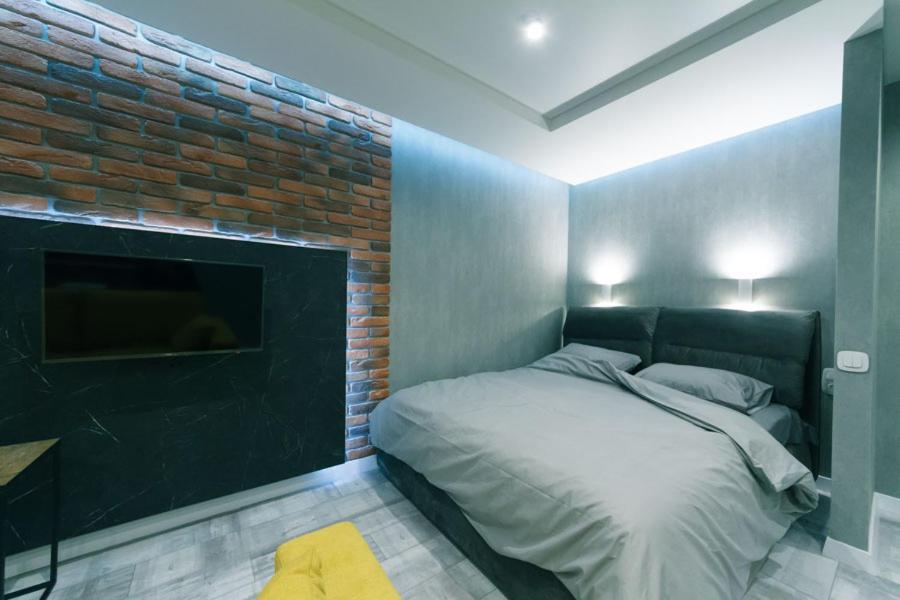 Appartement 7 Вулиця Саксаганського à Kiev Extérieur photo
