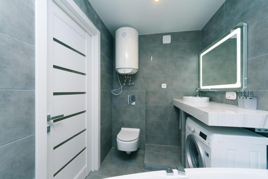 Appartement 7 Вулиця Саксаганського à Kiev Extérieur photo